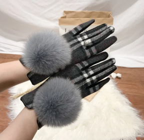 Women's Cashmere Gloves with Faux Fur & Fleece Lining (Color: Color 8 (Dk Grey with Plaid))