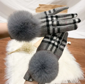 Women's Cashmere Gloves with Faux Fur & Fleece Lining (Color: Color 9 (Lt Grey with Plaid))